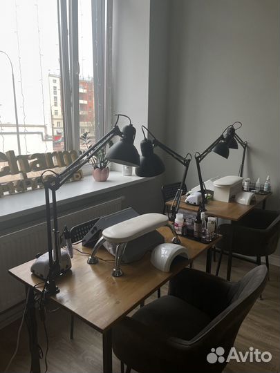Аренда рабочего места мастера маникюра