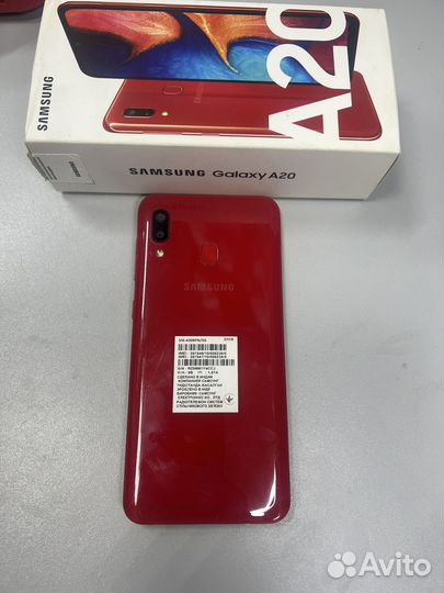 Samsung Galaxy A20, 3/32 ГБ