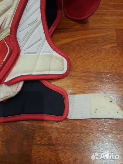 Нагрудник хоккейный