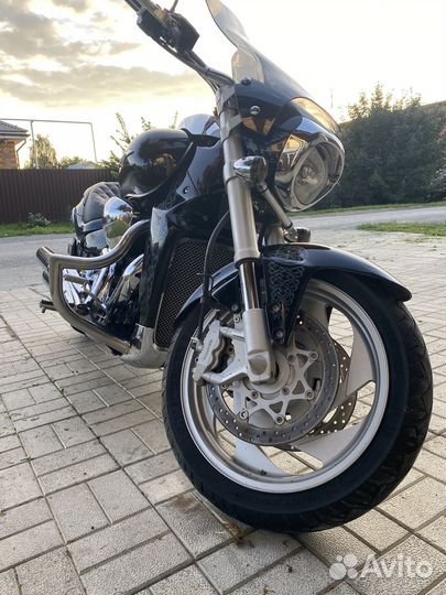 Suzuki boulevard m109r