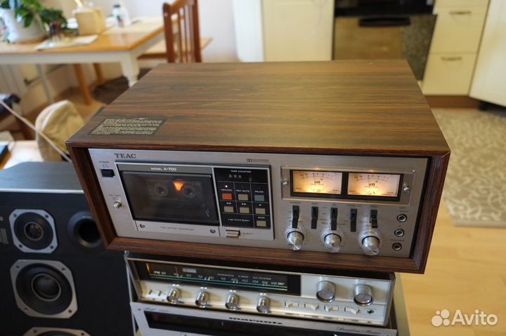 Teac A-700 кассетная дека