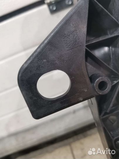 Audi Q7 4M панель передняя радиатор вентилятор