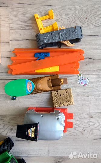 Hot wheels грузовик и детали