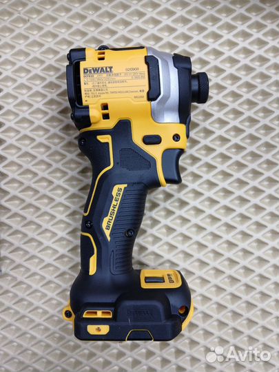 Бесщёточный импульсный шуруповерт Dewalt DCF850N