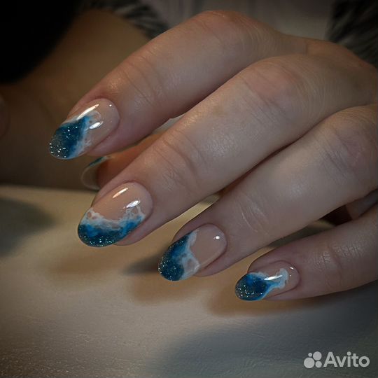 Маникюр, педикюр, наращивание ногтей