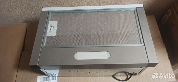 Вытяжка для кухни 50 см новая