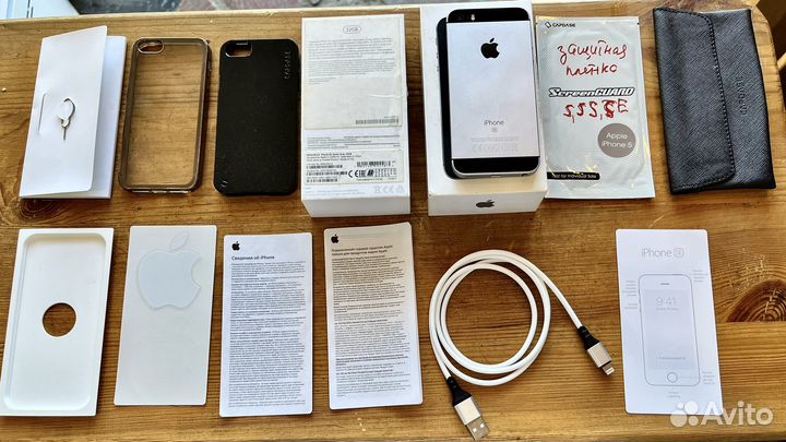 iPhone SE, 32 ГБ