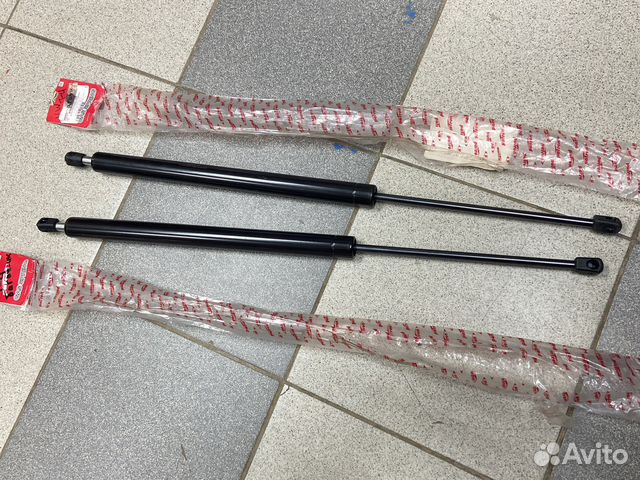 Амортизатор крышки багажника vw T4 2 шт