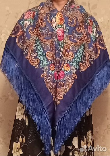 Платок в русском стиле