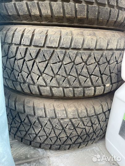 Bridgestone Blizzak DM-V2 255/55 R18