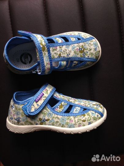 Продаются туфли для девочки