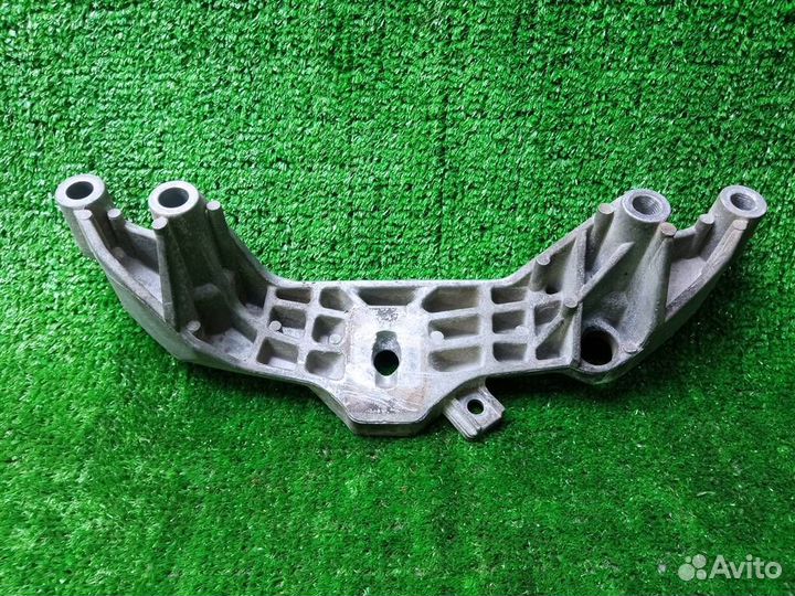 Кронштейн двигателя правый Mini Cooper 1 (2000-20