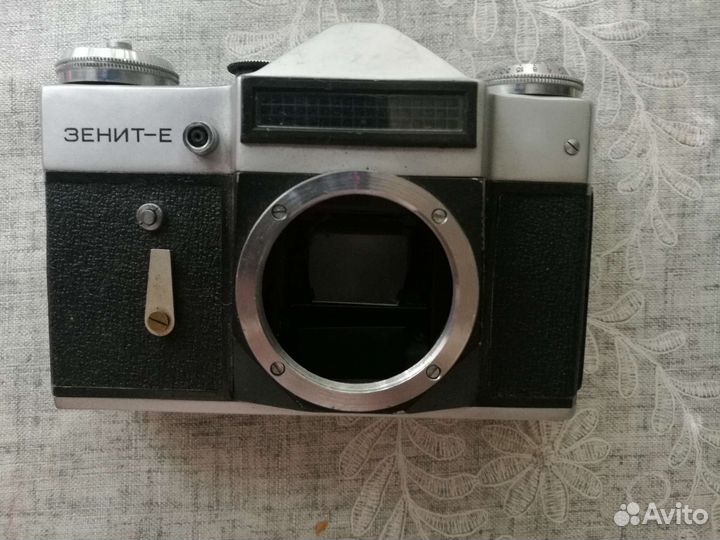 Плёночный фотоаппарат (тушки) Зенит