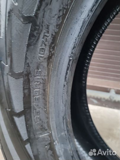 Goodyear UltraGrip Ice 225/60 R18 107