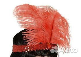 Головной убор с пером в стиле 30х, красный
