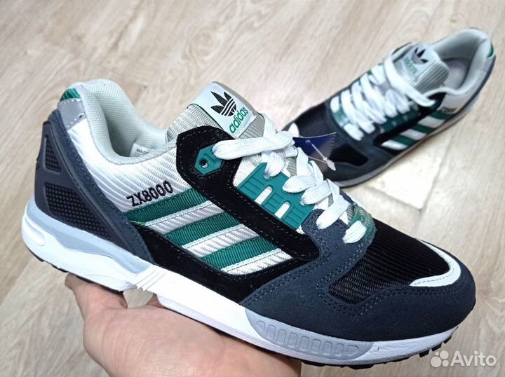 Новые мужские кроссовки adidas