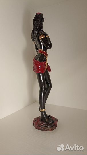 Статуэтка негритянка