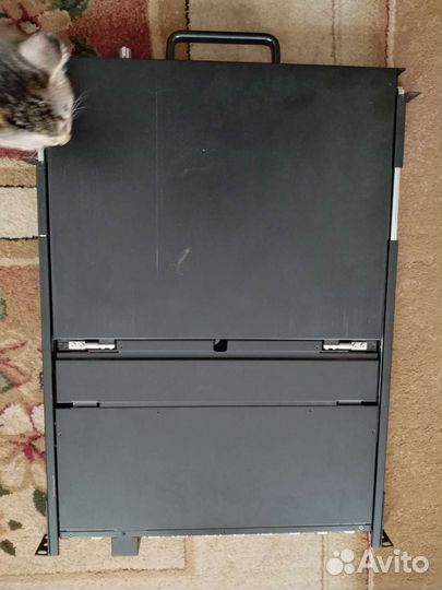 Консоль для сервера