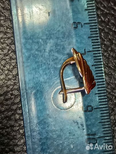 Золотые серьги