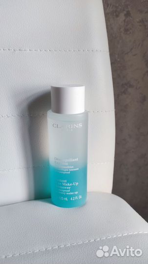 Лосьон Clarins для снятия водостойкого макияжа