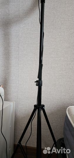 Лампа светодиодная кольцевая RGB