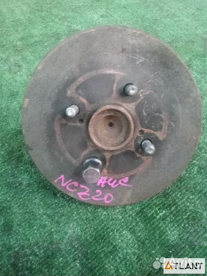 Ступица задняя левая toyota raum