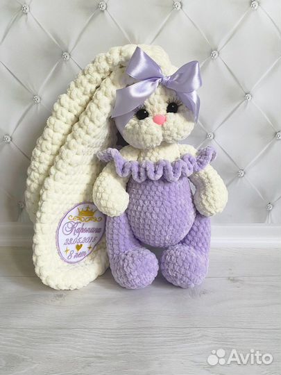 Заяц зайка вязаный ручной работы с метрикой