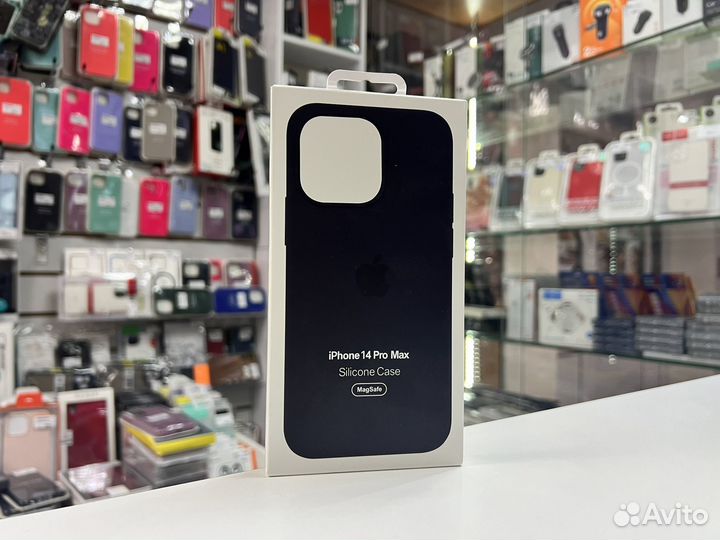Чехол MagSafe на iPhone 14 Pro Max
