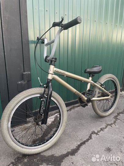 Трюковой велосипед BMX