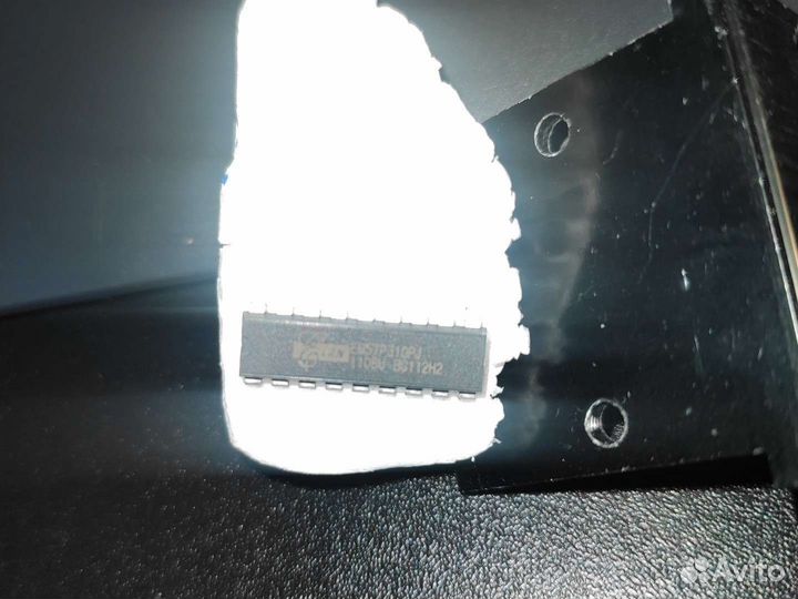 Микросхема em57p310pj