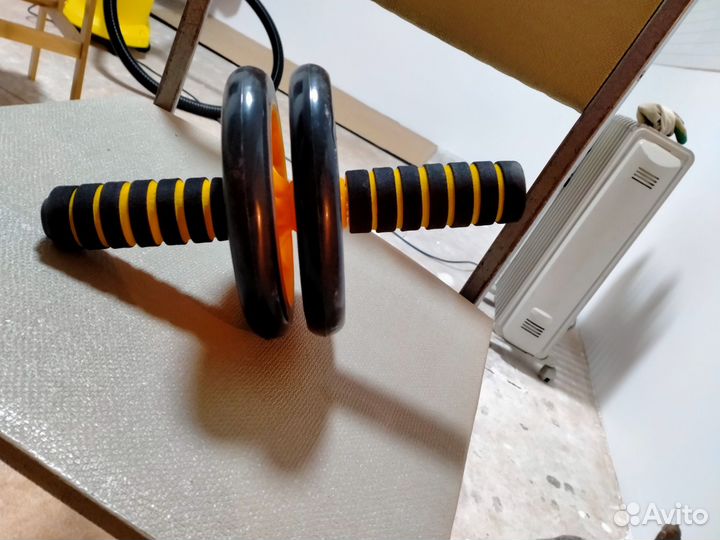 Тренажёр для спины,пресса