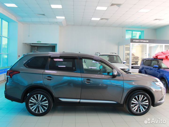 Mitsubishi Outlander 2.4 CVT, 2020, 22 000 км