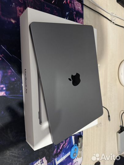 Macbook air 13 m3 8 256 space gray