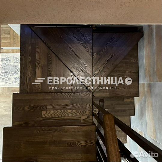 Лестница на второй этаж