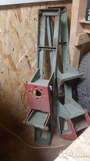 Опрокидыватель дляавтомобиля