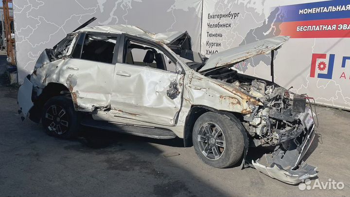 Обшивка стойки средней правой нижняя Toyota Land Cruiser Prado (J150) 62413-60090-C0