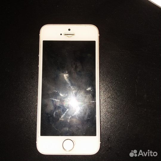 iPhone SE, 32 ГБ