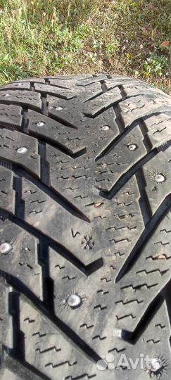 Nokian Tyres Hakkapeliitta 8 SUV 235/65 R17 108
