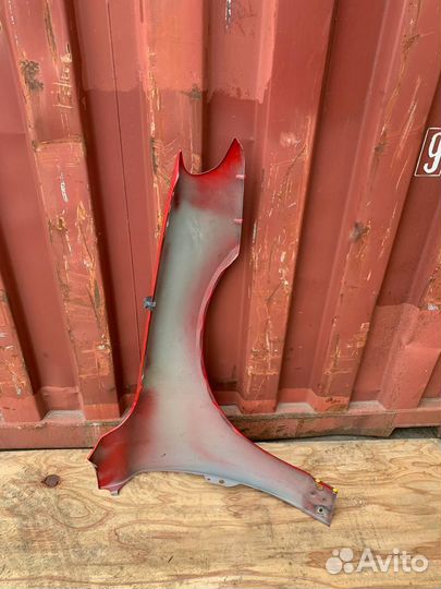 Левое переднее крыло Вольво V70 2008-2016 P3