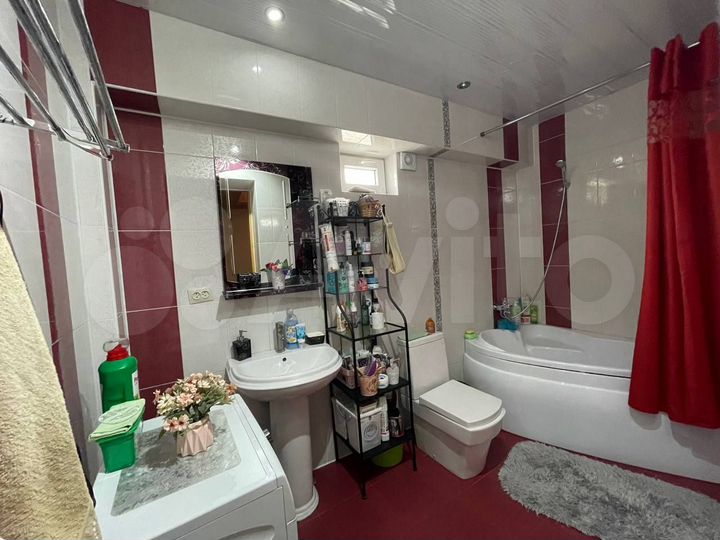 Дом 200 м² на участке 3 сот.