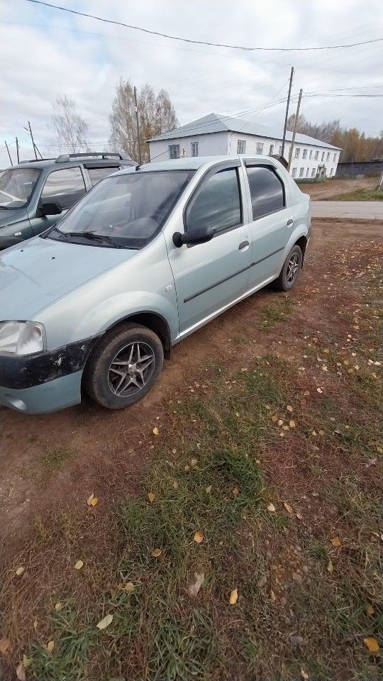 Renault Logan: фото владельца