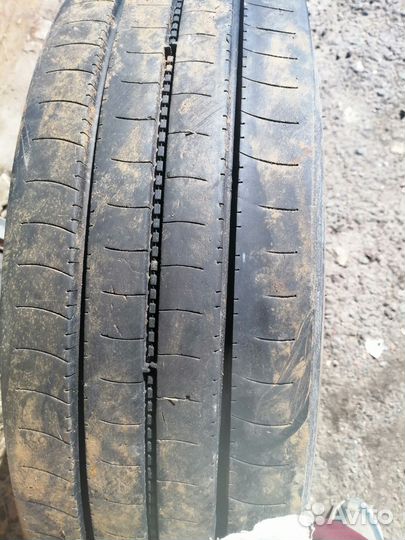 Шина грузовая 215/75 R 17.5