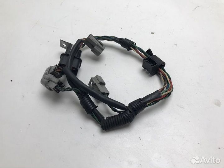 Проводка форсунок Mitsubishi Chariot Grandis N94W