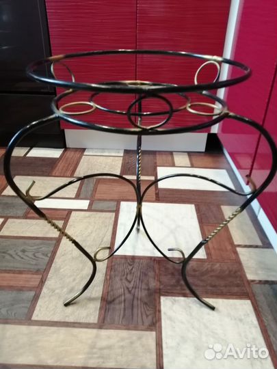 Подставка для цветов напольная