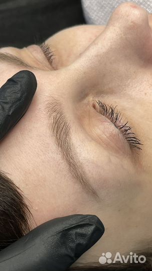 Перманентный макияж бровей
