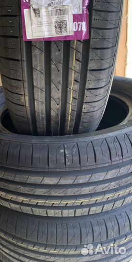 Kumho Ecowing ES01 KH27 215/60 R16 95V