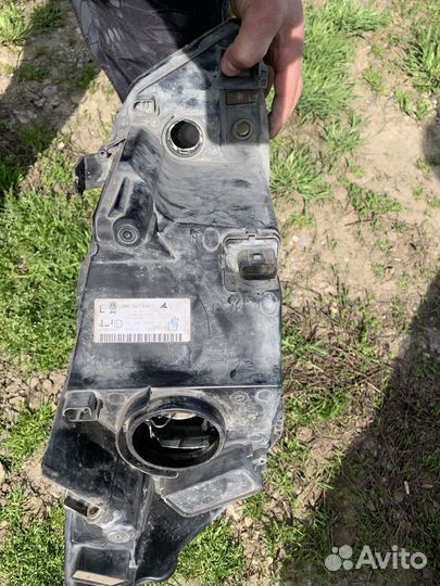 Фара левая volkswagen polo 5