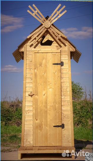 Уличный туалет с установкой