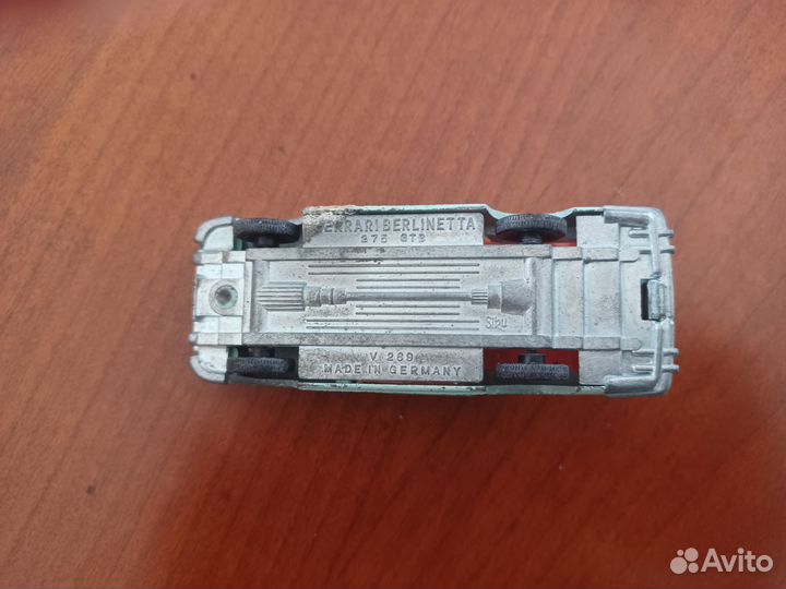 Siku V269 Ferrari Berlinetta 275 GTB от Siku 1960г