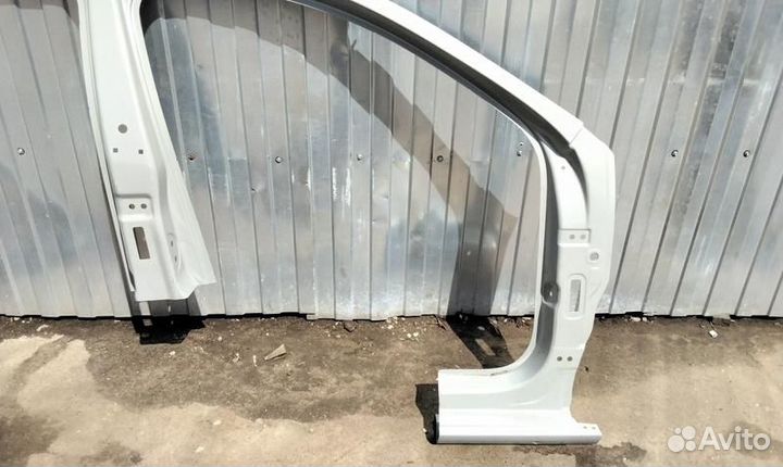 Панель кузова боковая правая Volkswagen Polo 6 Liftback